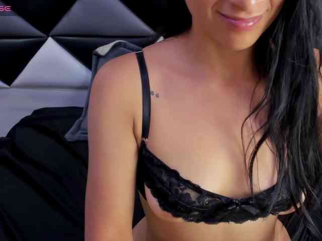 SharlotRodriguez webcam