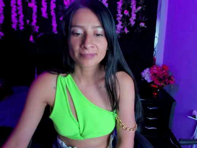 SharlotRodriguez webcam