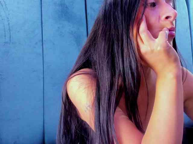 SharlotRodriguez webcam