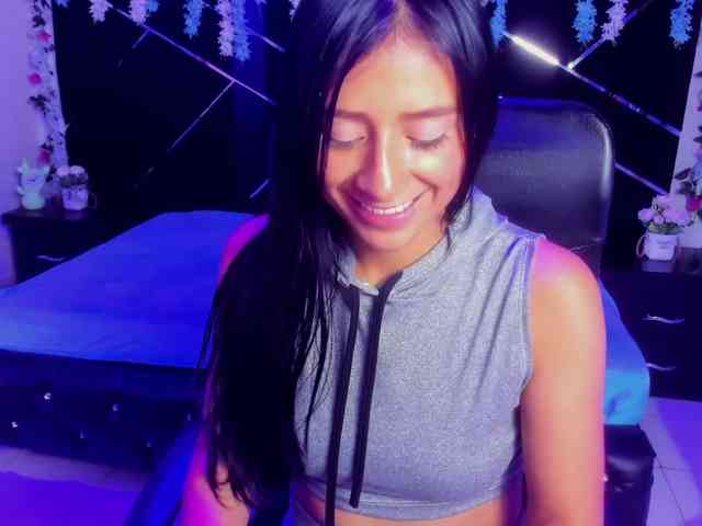 SharlotRodriguez webcam