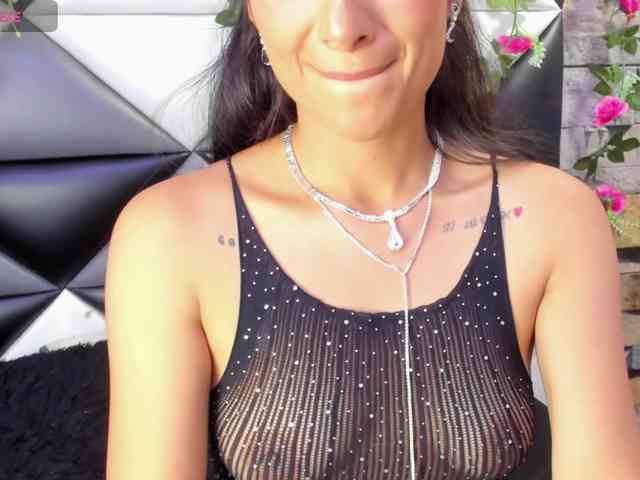 SharlotRodriguez webcam