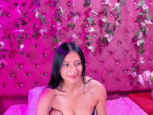 SharlotRodriguez webcam