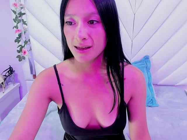 SharlotRodriguez webcam