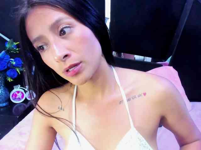 SharlotRodriguez webcam