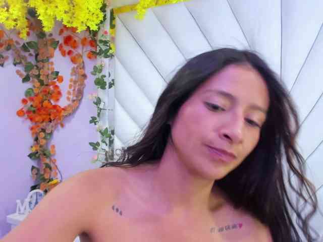 SharlotRodriguez webcam