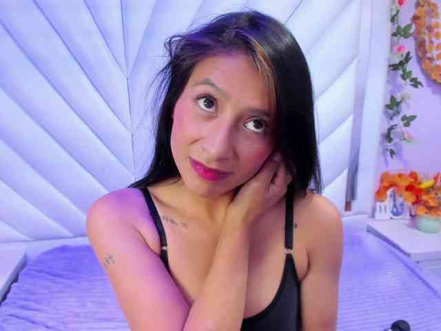 SharlotRodriguez webcam