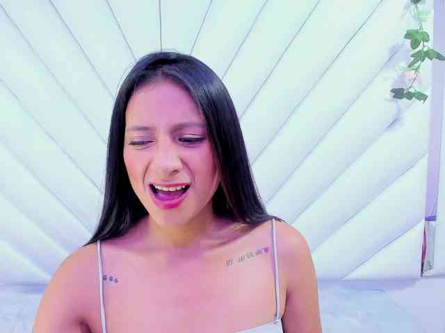 SharlotRodriguez Live Webcam on BongaCams