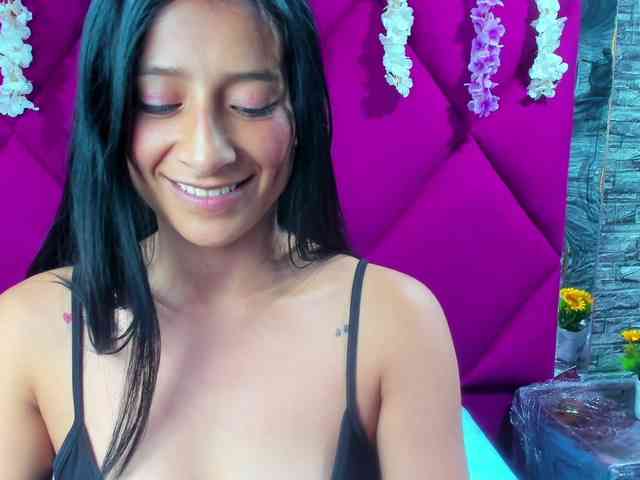 SharlotRodriguez webcam