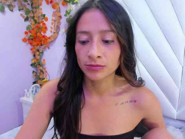 SharlotRodriguez webcam