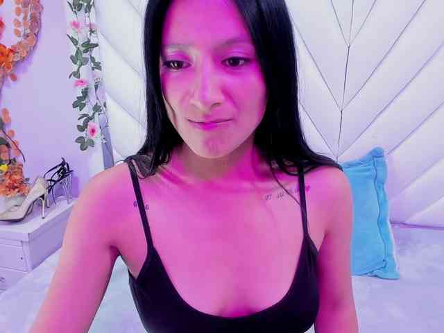 SharlotRodriguez webcam