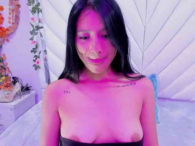 SharlotRodriguez webcam