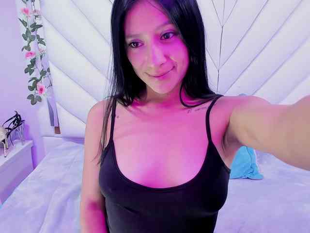 SharlotRodriguez webcam