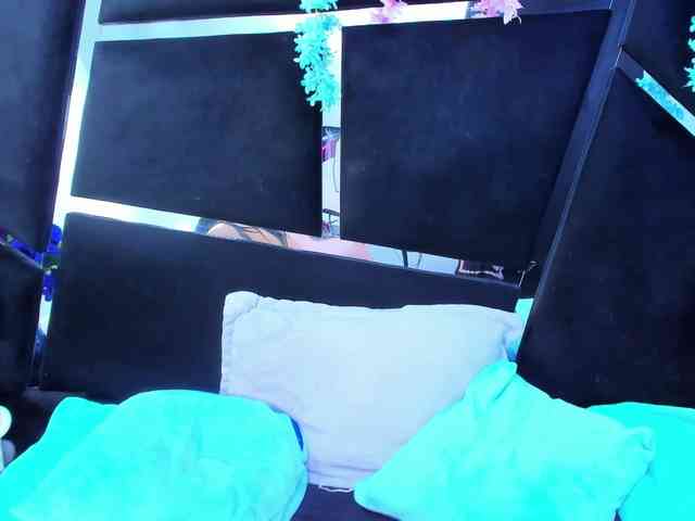 SharlotRodriguez webcam