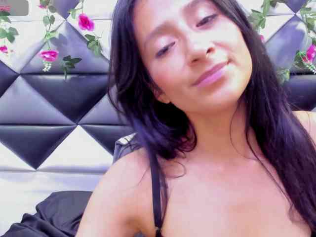 SharlotRodriguez webcam
