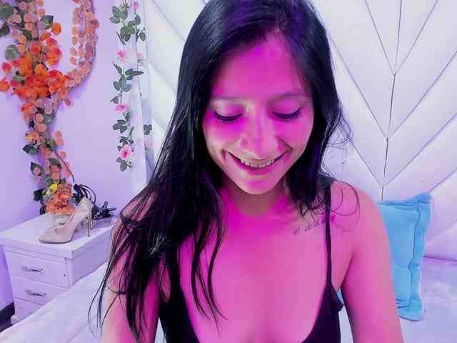 SharlotRodriguez webcam