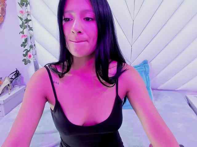 SharlotRodriguez webcam