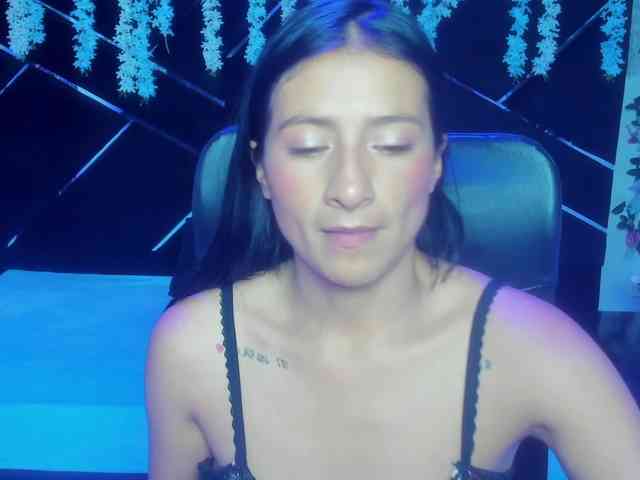 SharlotRodriguez webcam