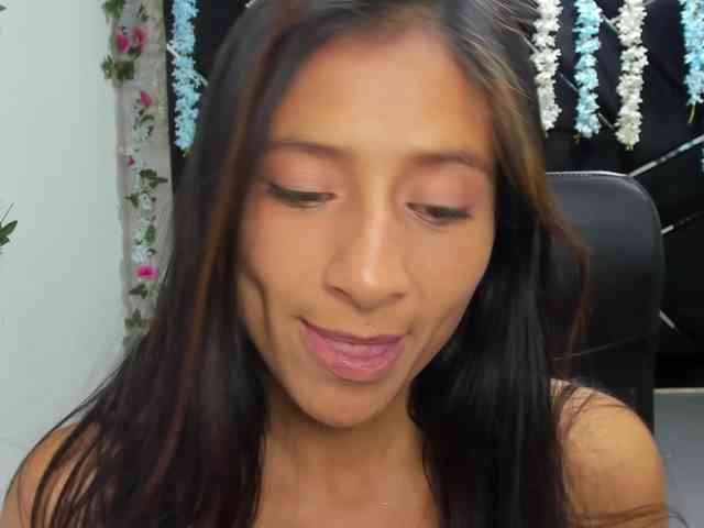 SharlotRodriguez webcam