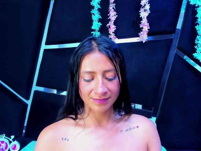 SharlotRodriguez webcam