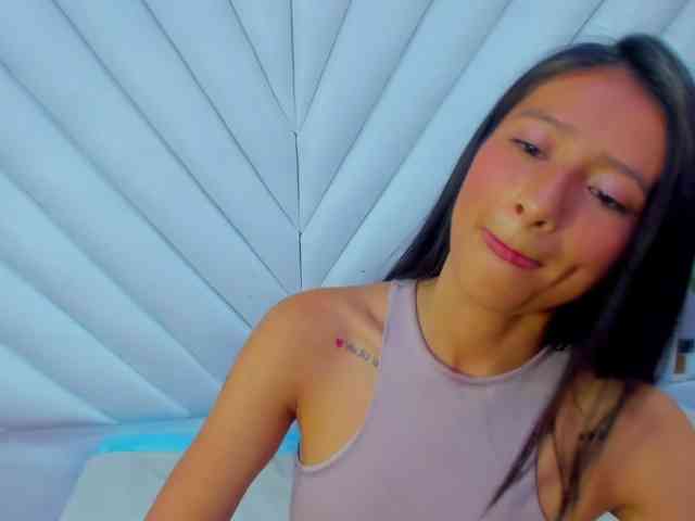 SharlotRodriguez webcam