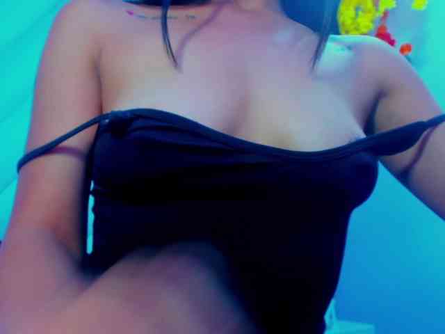 SharlotRodriguez webcam