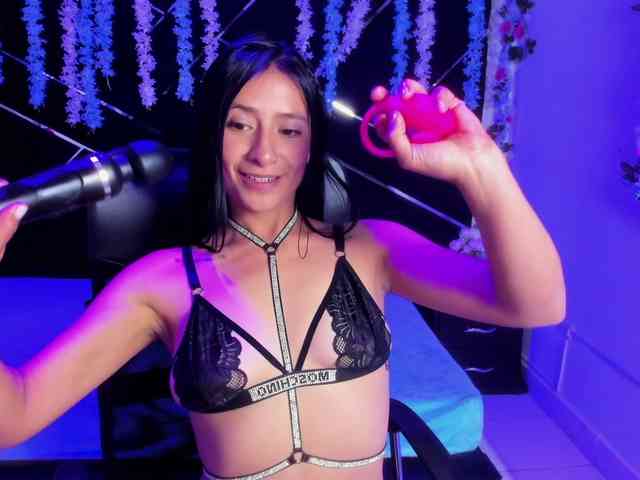 SharlotRodriguez webcam