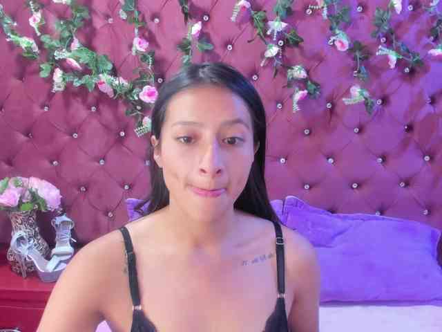 SharlotRodriguez webcam