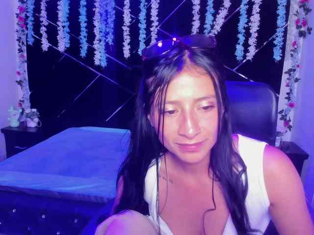 SharlotRodriguez webcam