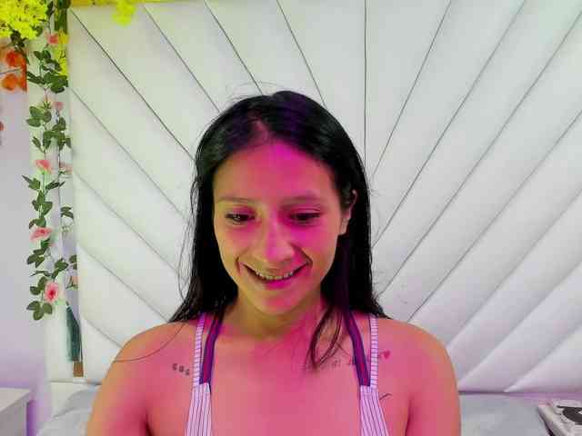 SharlotRodriguez webcam