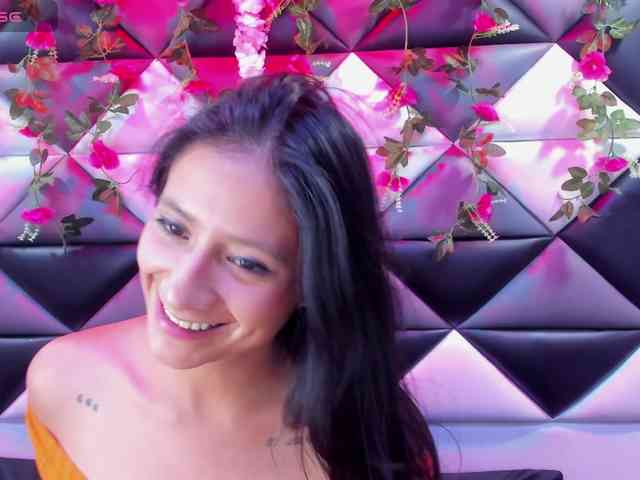 SharlotRodriguez webcam