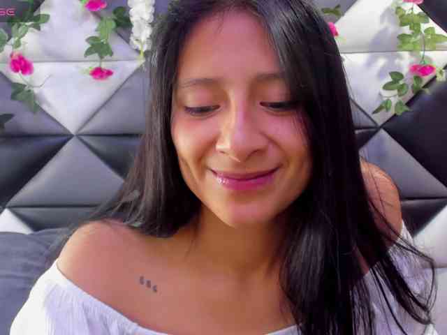 SharlotRodriguez webcam