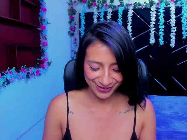 SharlotRodriguez webcam