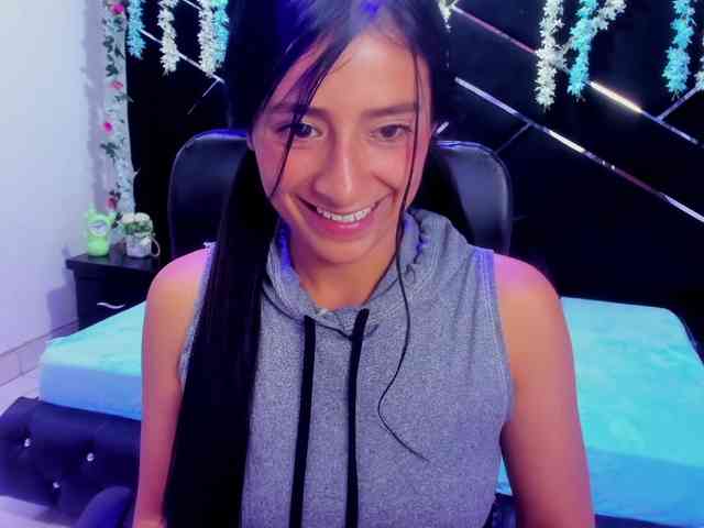 SharlotRodriguez webcam