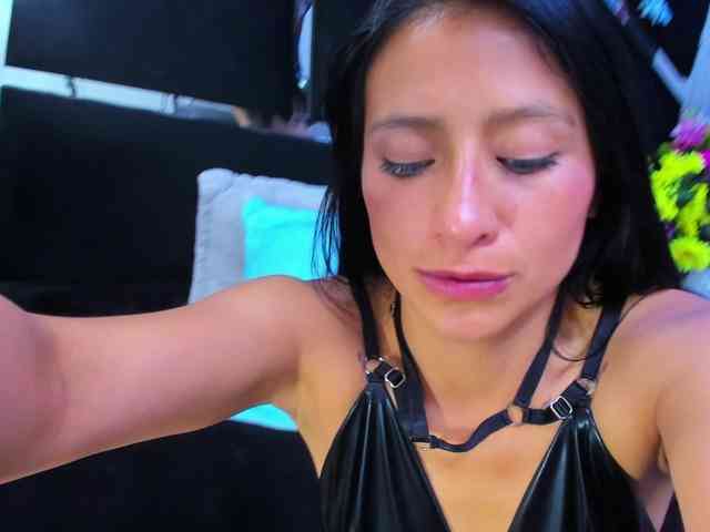 SharlotRodriguez webcam