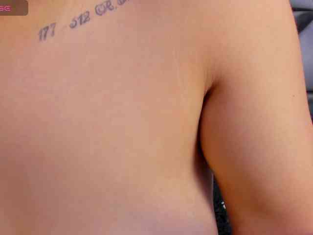 SharlotRodriguez webcam