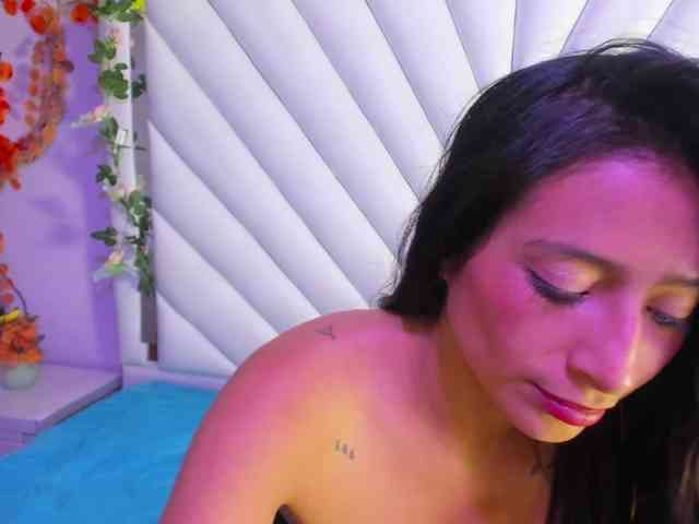 SharlotRodriguez webcam