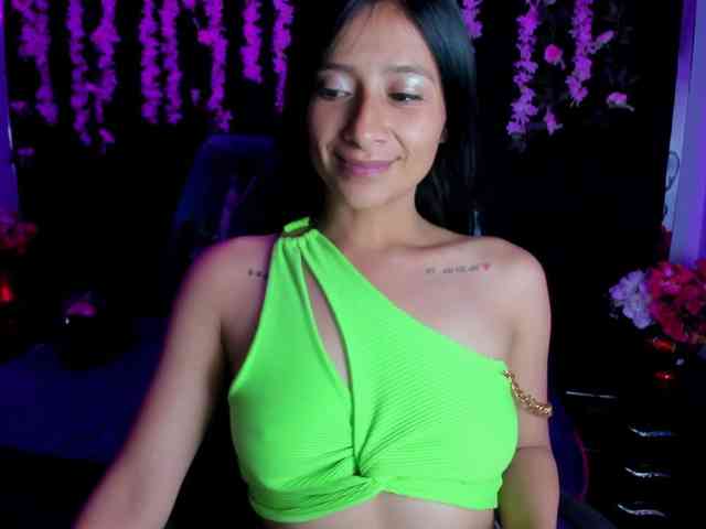 SharlotRodriguez webcam