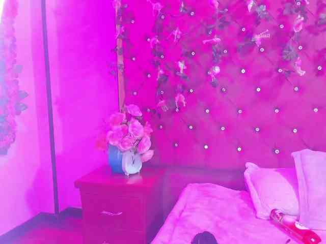 SharlotRodriguez webcam