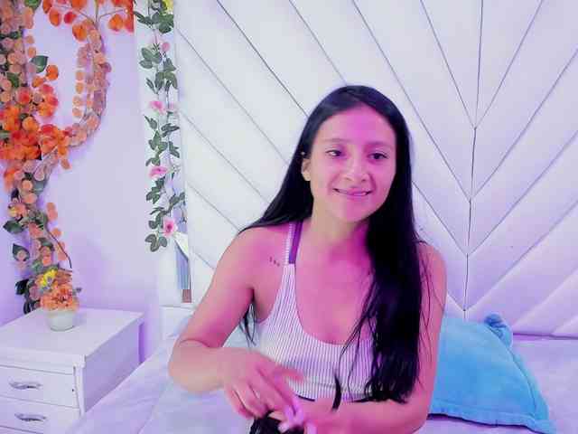 SharlotRodriguez webcam