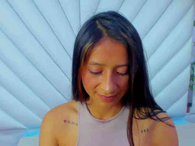 SharlotRodriguez webcam