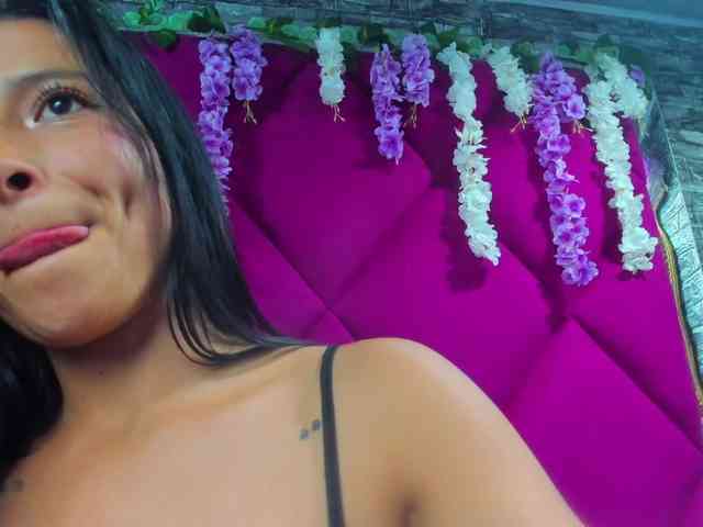 SharlotRodriguez webcam