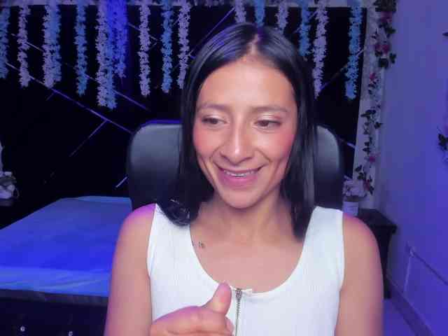 SharlotRodriguez webcam