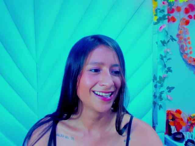 SharlotRodriguez webcam