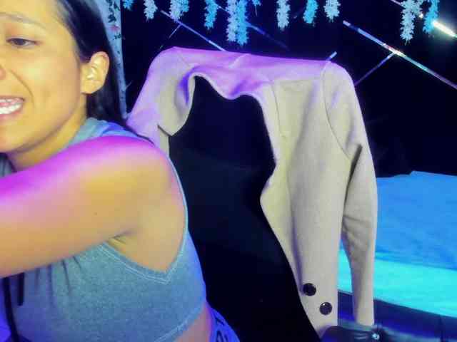 SharlotRodriguez webcam