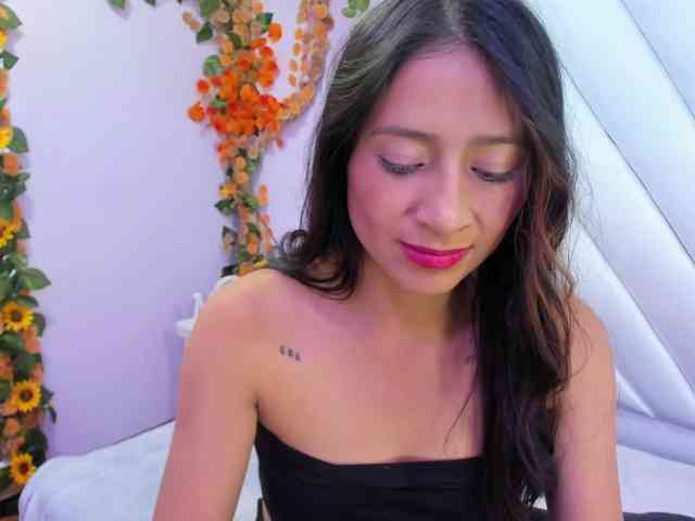 SharlotRodriguez webcam