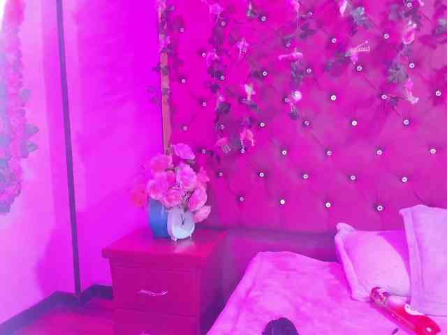 SharlotRodriguez webcam