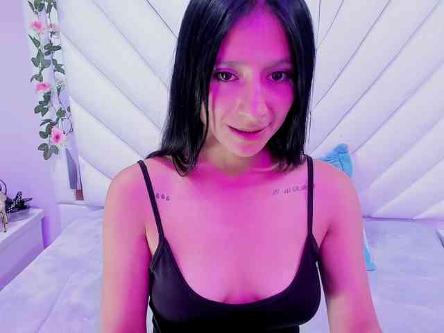 SharlotRodriguez webcam