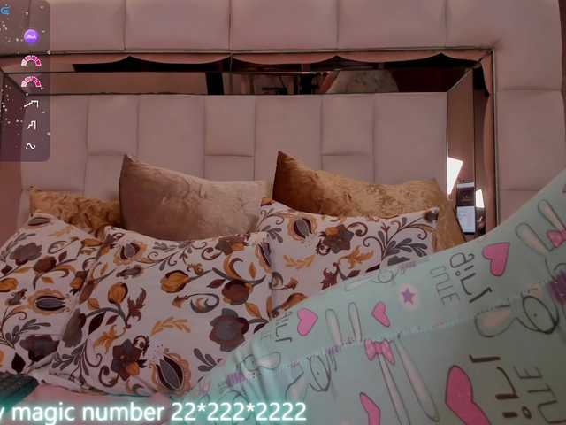 anyi-sweet-tits's BongaCams show and profile