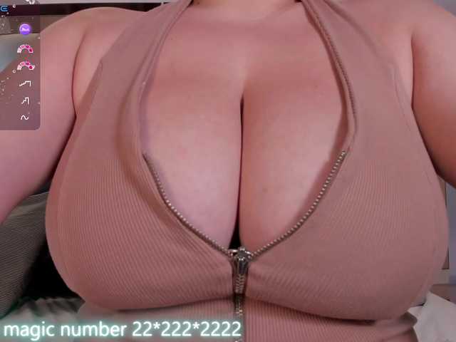 anyi-sweet-tits's BongaCams show and profile