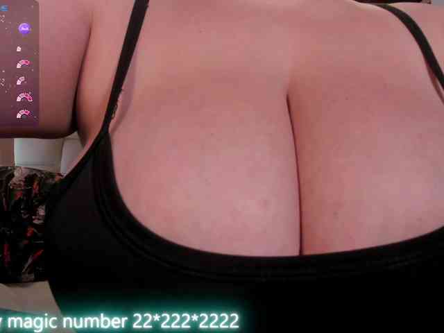 anyi-sweet-tits webcam